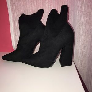 Black boohoo sock boots